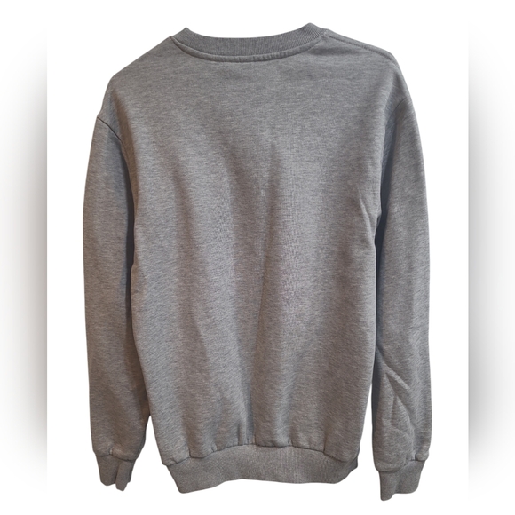 Super Mario Sweater Crewneck H&M Divided Grey with Rainbow Lettering Nintendo - Picture 3 of 9